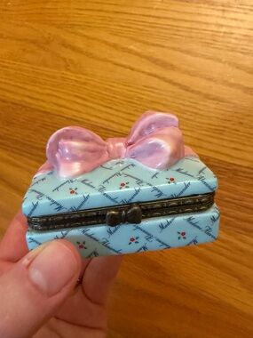 Madame Alexander Bow Trinket Box